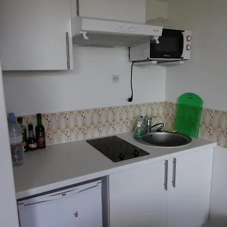 Nickel Et Confortable Apartamento Ruan